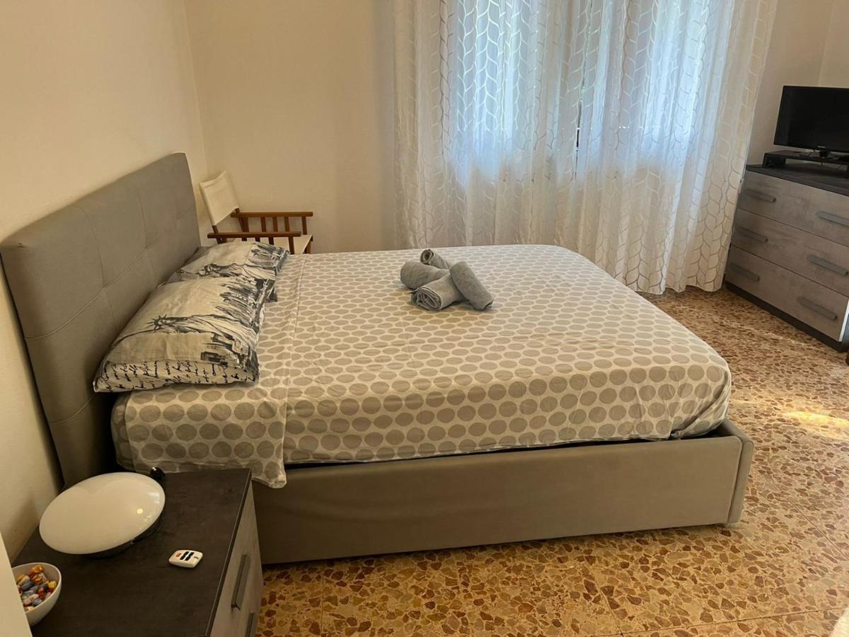 Casa Alexander Apartman Marina di Massa Kültér fotó